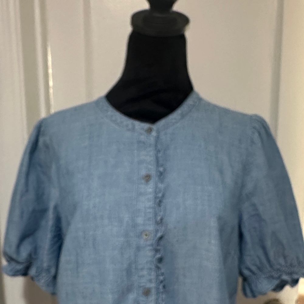 💙Women's Blue Ruffle Button-Up Top💙 - Picture 2 of 6